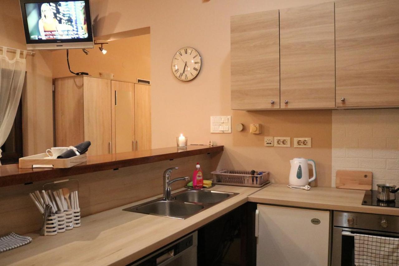 Guest House-studio Marina - With Special Offer For 2 Nights Or Apartment